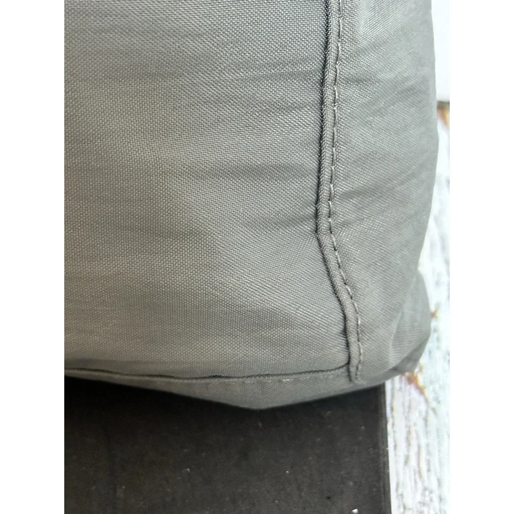 Baggallini Gray Nylon‎ Small Crossbody Purse Bag Adjustable Strap
